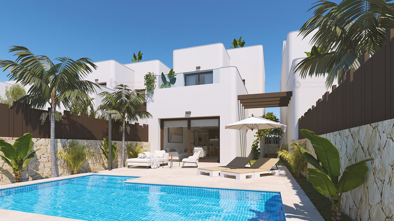 Wunderschöne Villen mit 3 Schlafzimmern, 3 Bädern, Dachterrasse, Fußbodenheizung in Bädern und Privatpool nur 1 km vom Strand - 1