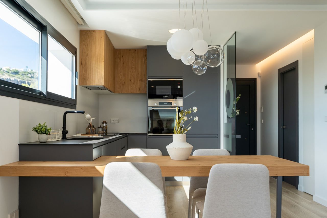 Exklusive Penthouse-Wohnungen mit 2 Schlafzimmern und 2 Bädern in sehr schöner Anlage mit Gemeinschaftspool - 7