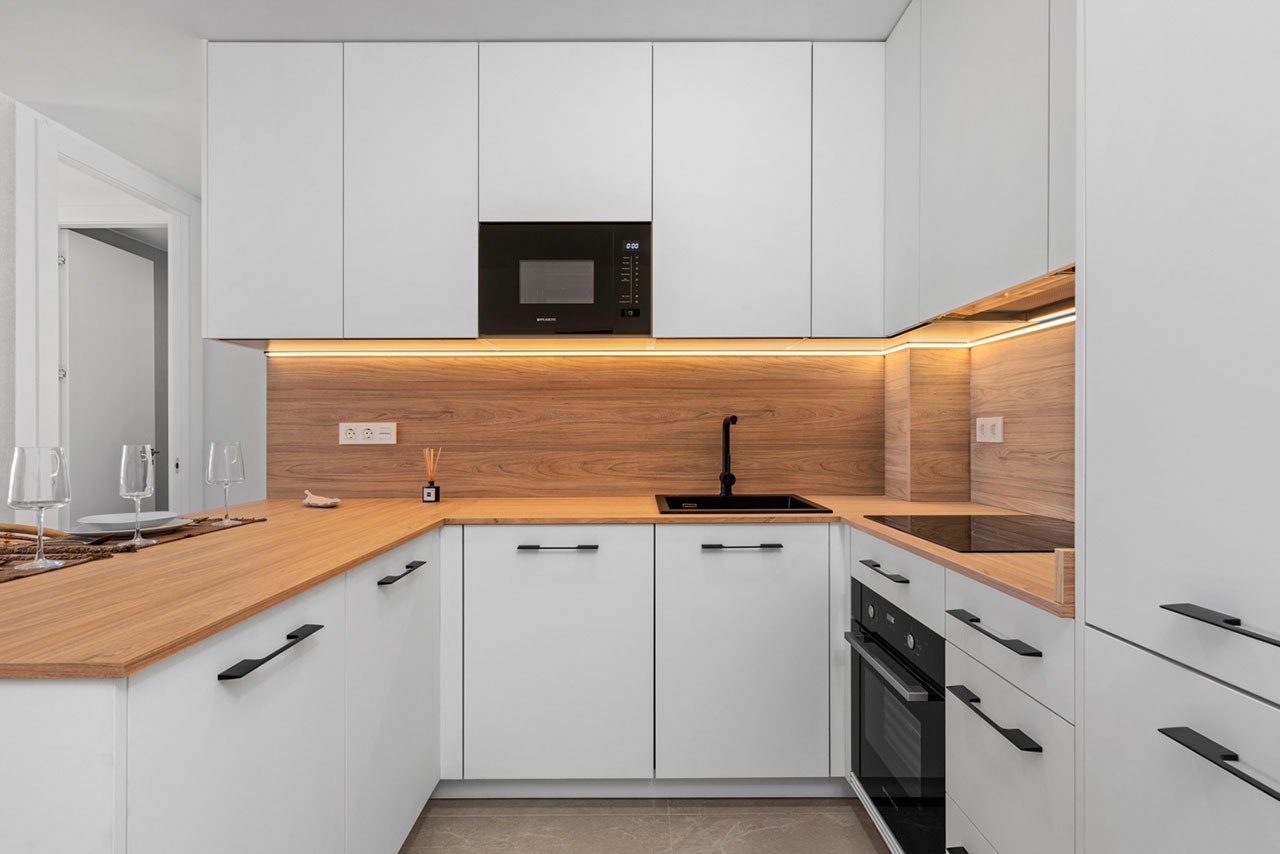 Appartements mit 3 Schlafzimmern, 2 Bädern, Einbauküchen mit Elektrogeräten und Gemeinschaftspool - 11