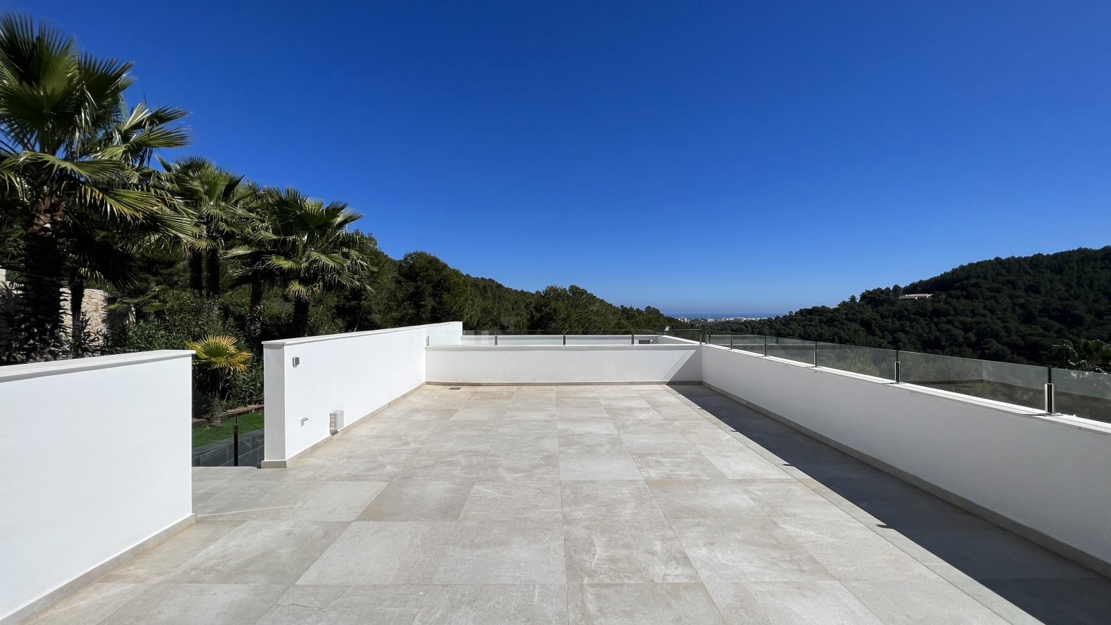Moderne, aufregende Architektur-Villa in exponierter Lage von Javea mit Vermietungslizenz - 5