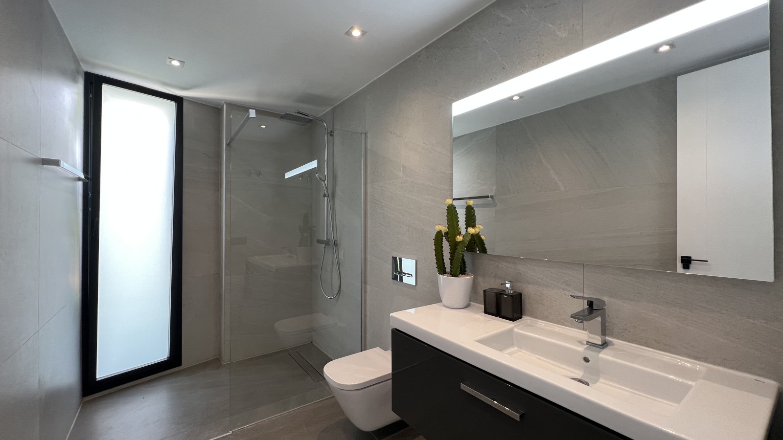 Moderne, aufregende Architektur-Villa in exponierter Lage von Javea mit Vermietungslizenz - 14