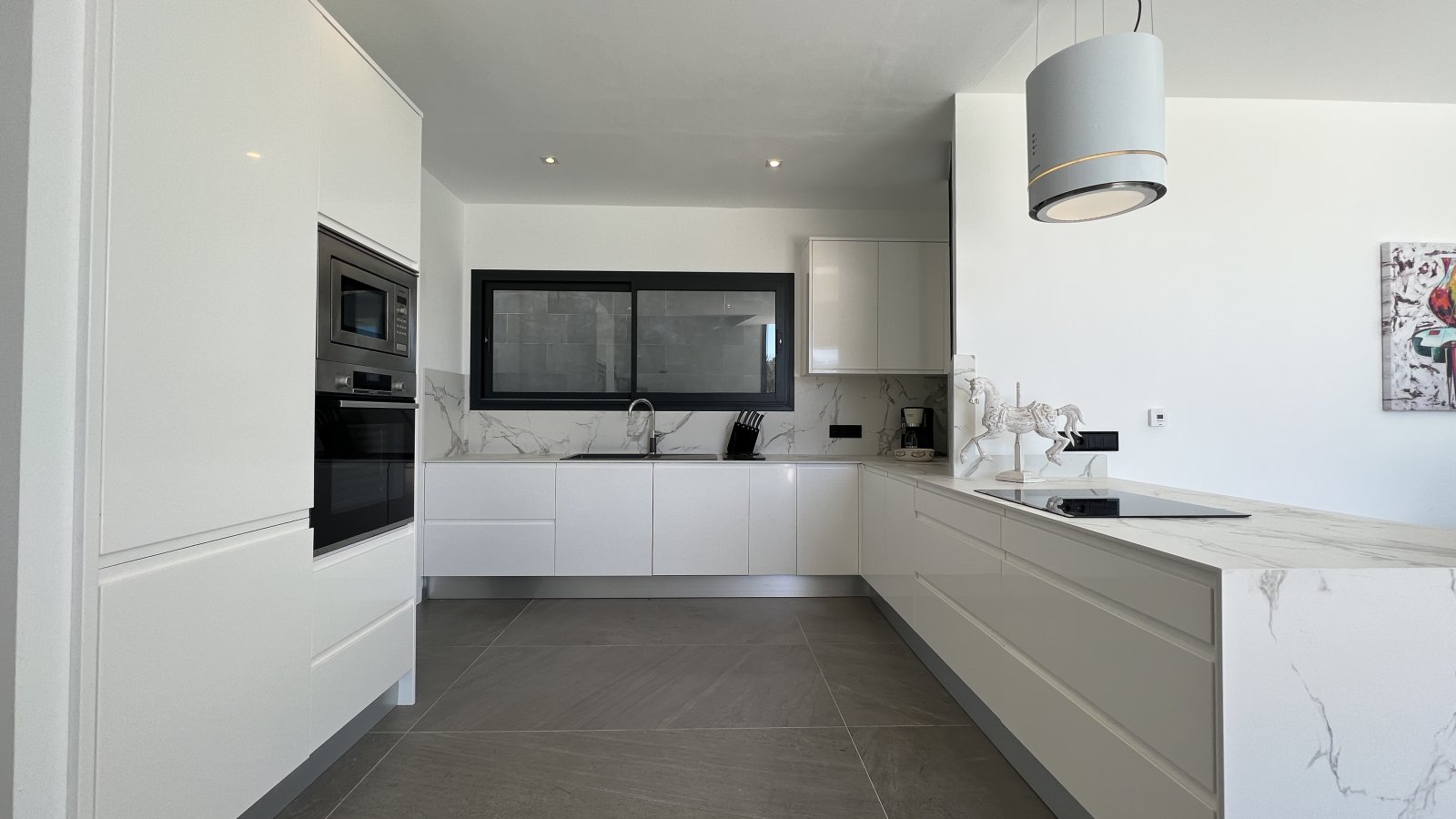 Moderne, aufregende Architektur-Villa in exponierter Lage von Javea mit Vermietungslizenz - 9