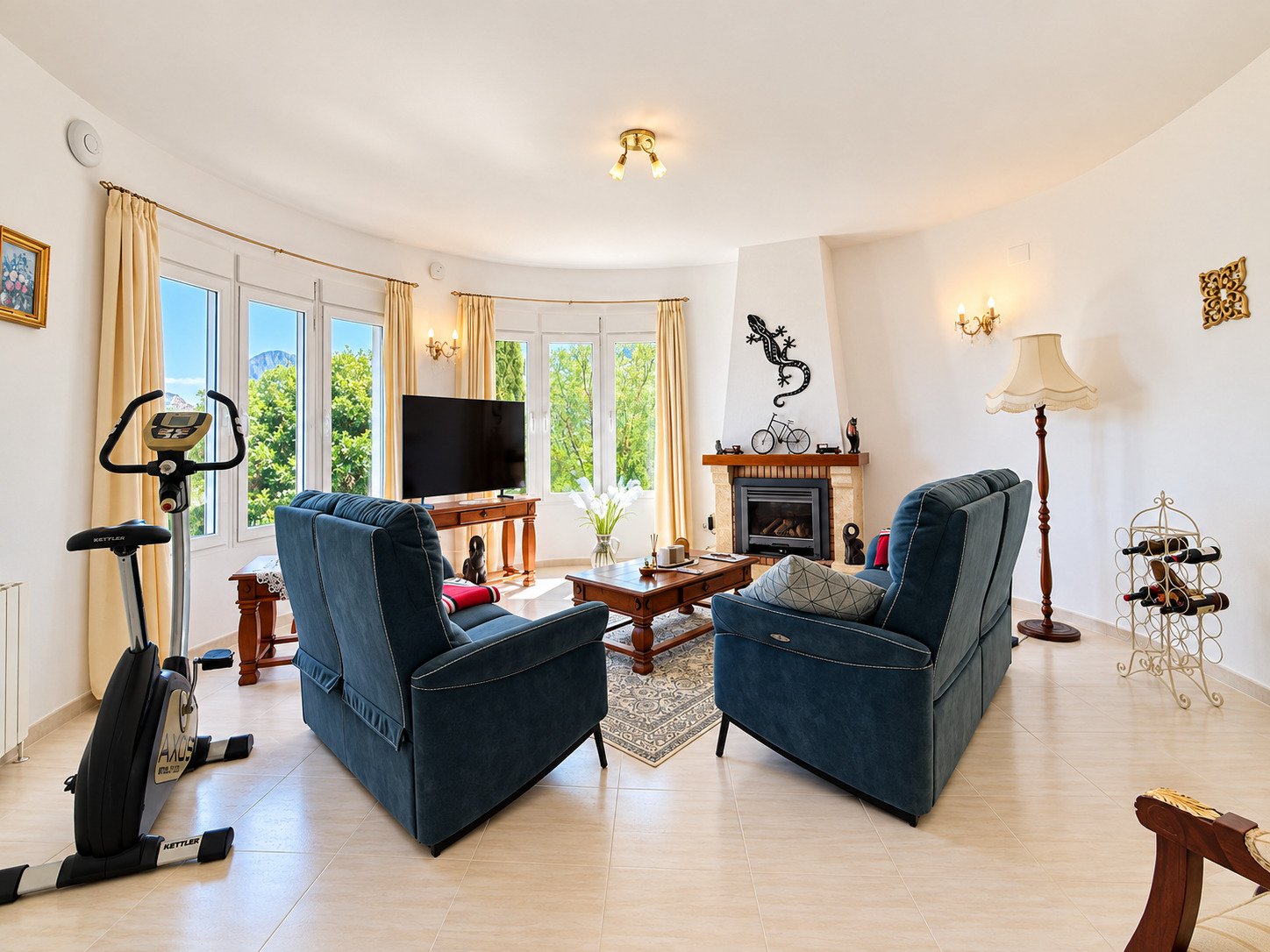 Großzügige, exklusive Villa mit Panoramameerblick, separatem Gästebereich und Doppelgarage - 9