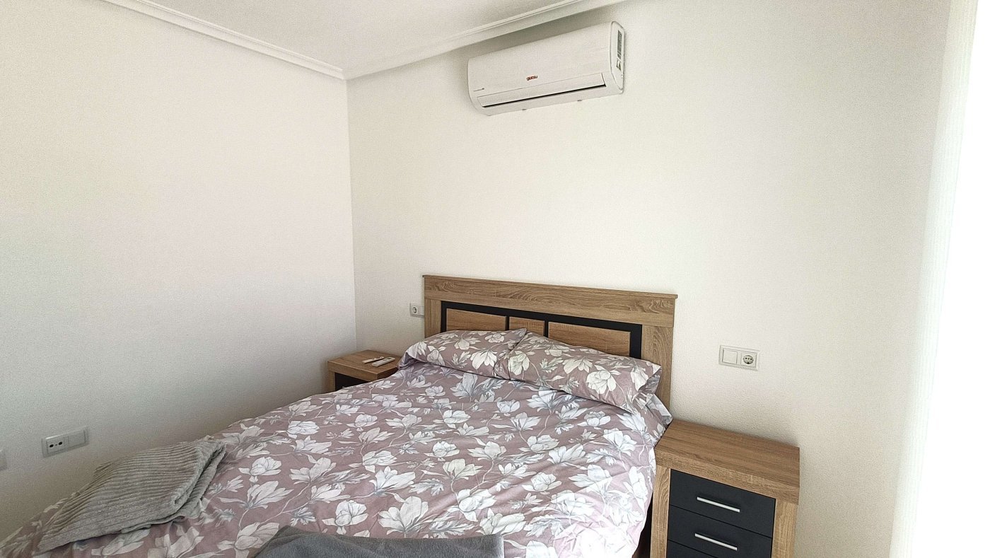 Wunderschöne Obergeschosswohnung mit 2 Schlafzimmern, 2 Bädern und eigener Dachterrasse mit fantastischem Blick über den Golfplatz - 13