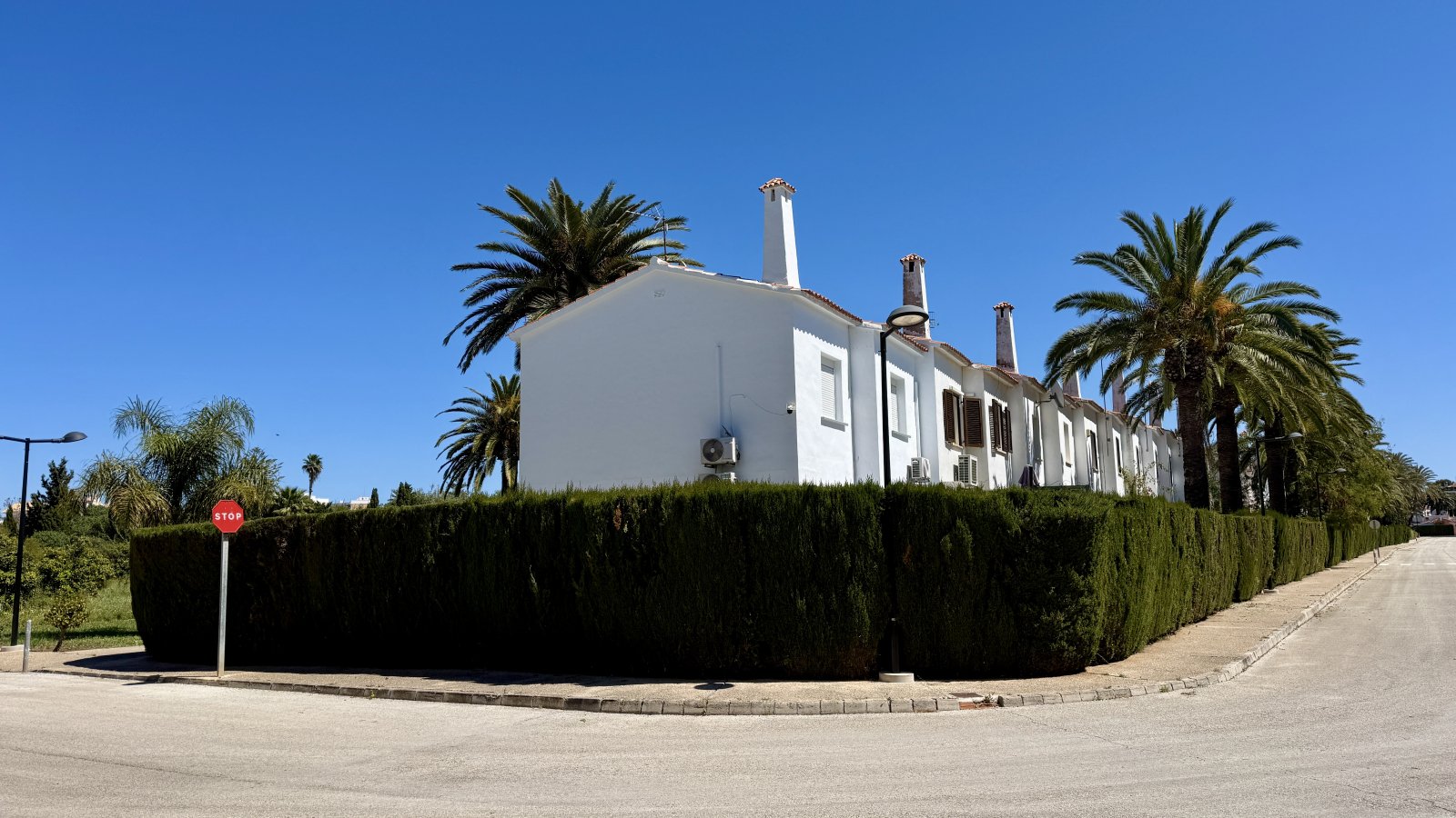 Sehr gepflegtes Reihenhaus mit 3 Schlafzimmern in der beliebten Ferienanlage El Palmar mit großer Poollandschaft - 38