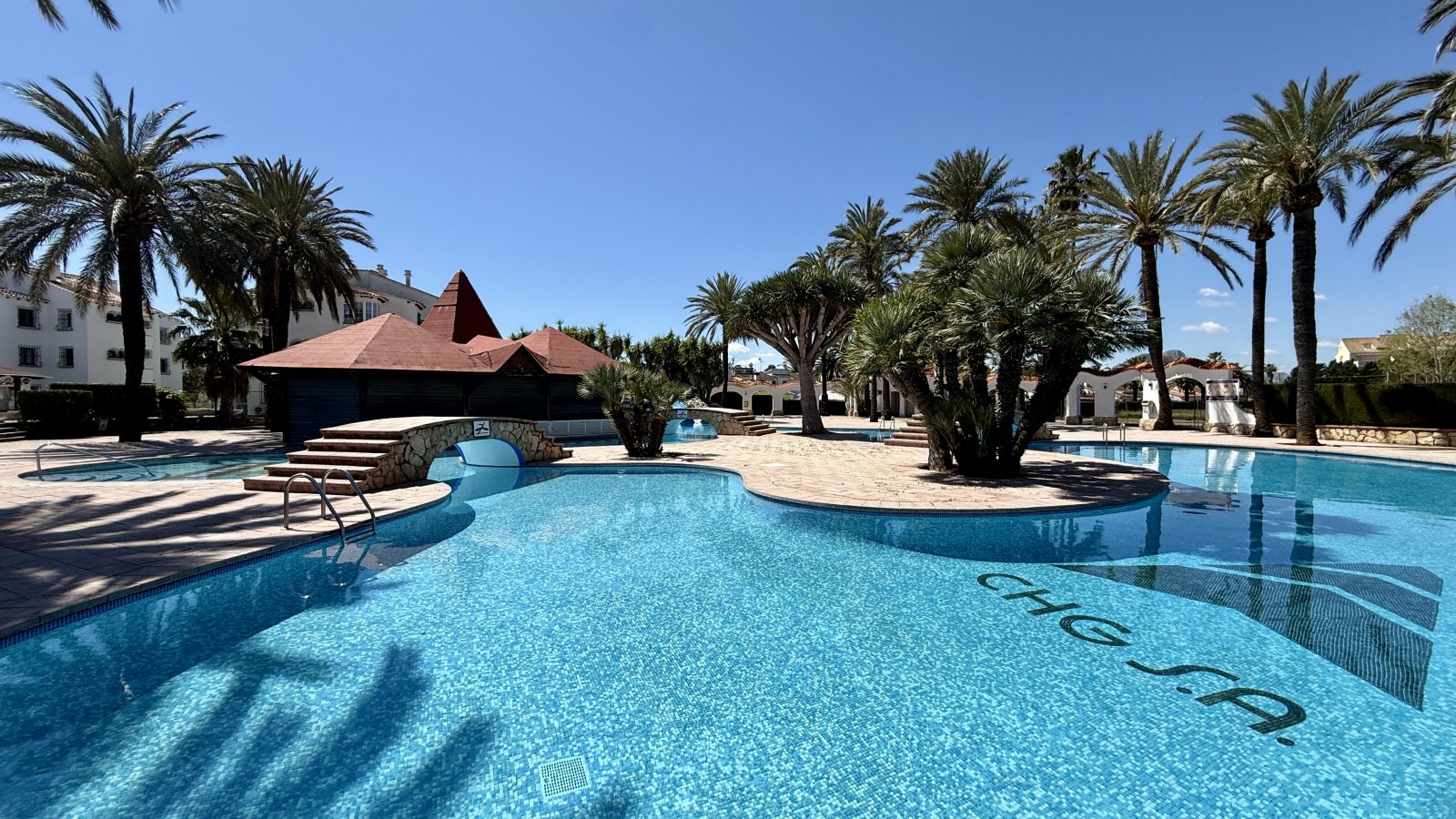 Sehr gepflegtes Reihenhaus mit 3 Schlafzimmern in der beliebten Ferienanlage El Palmar mit großer Poollandschaft - 9