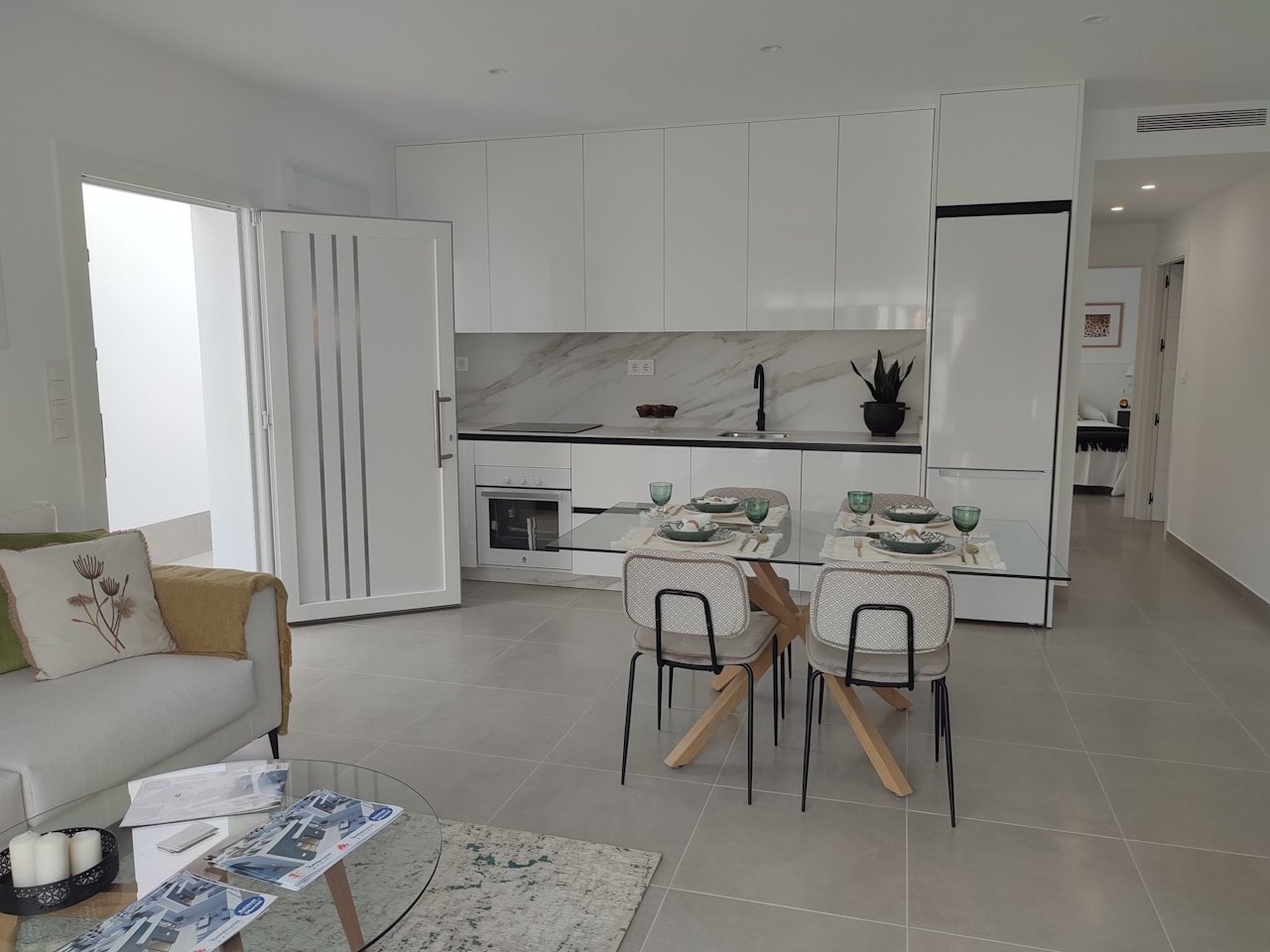 Wunderschöne Villen mit 3 Schlafzimmern, 2 Bädern, Dachterrasse und Privatpool - 5