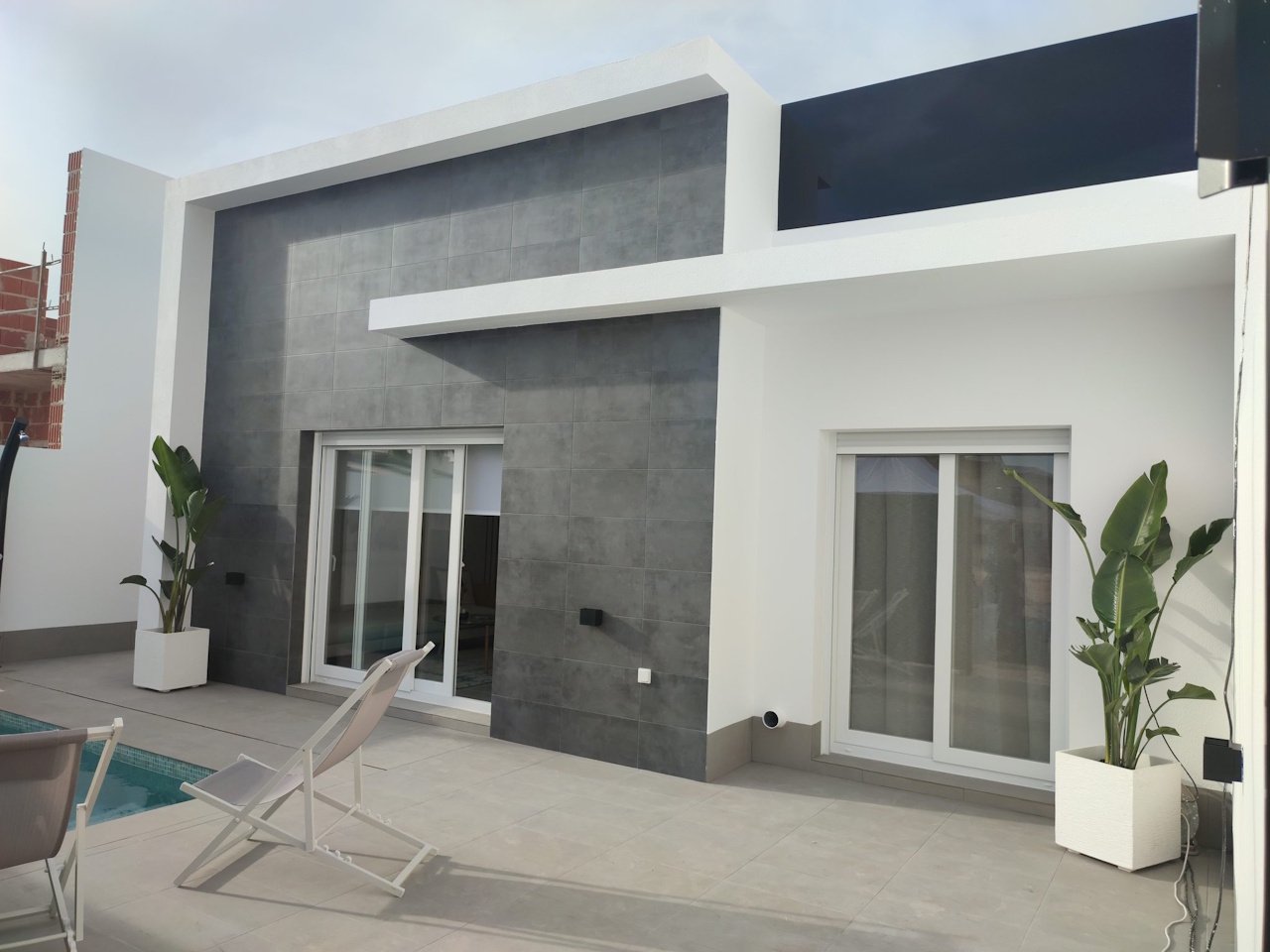 Wunderschöne Villen mit 3 Schlafzimmern, 2 Bädern, Dachterrasse und Privatpool - 2