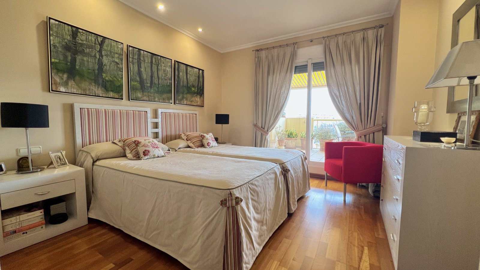Exklusives Duplex-Penthouse mit 4 Schlafzimmern und privatem Pool auf der Dachterrasse - 12