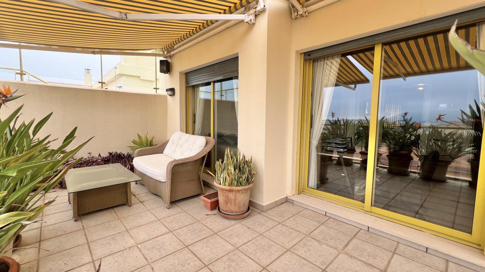 Exklusives Duplex-Penthouse mit 4 Schlafzimmern und privatem Pool auf der Dachterrasse - 23