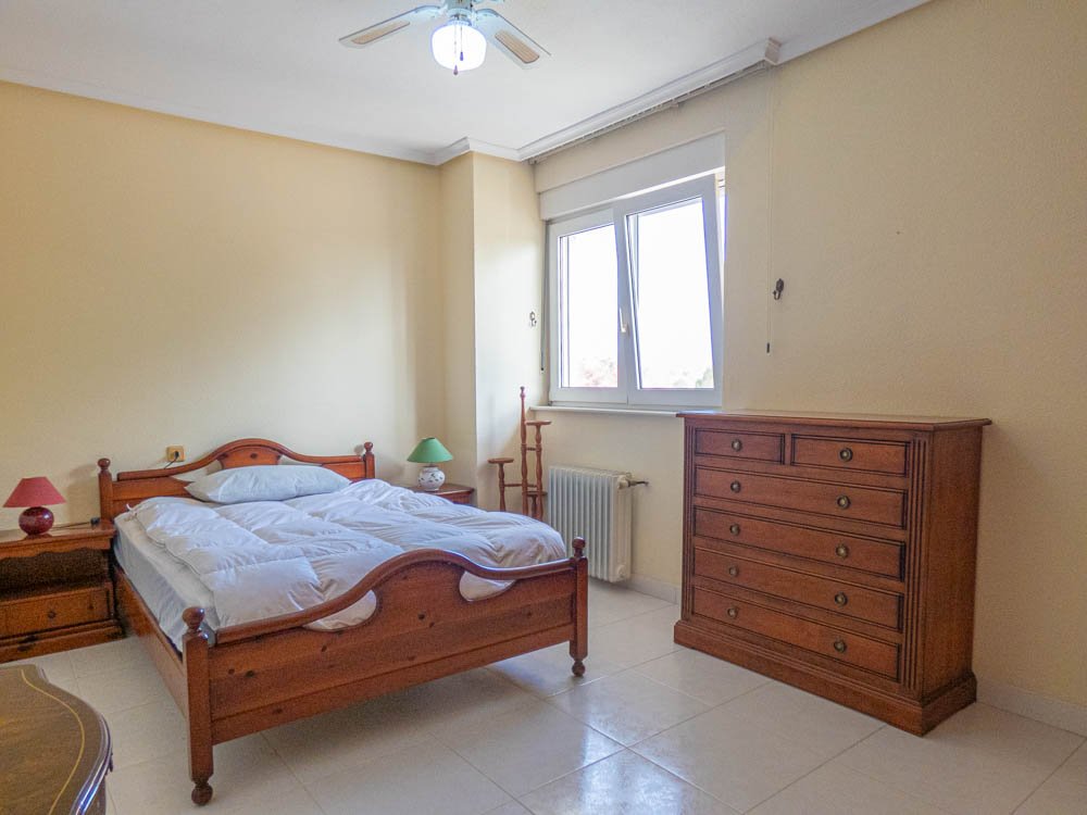 Wunderschöne renovierte Landhaus-Villa mit 7 Schlafzimmern, 7 Bädern, Klimaanlage, Zentralheizung, Doppelgarage und beheizbarem Privatpool - 22