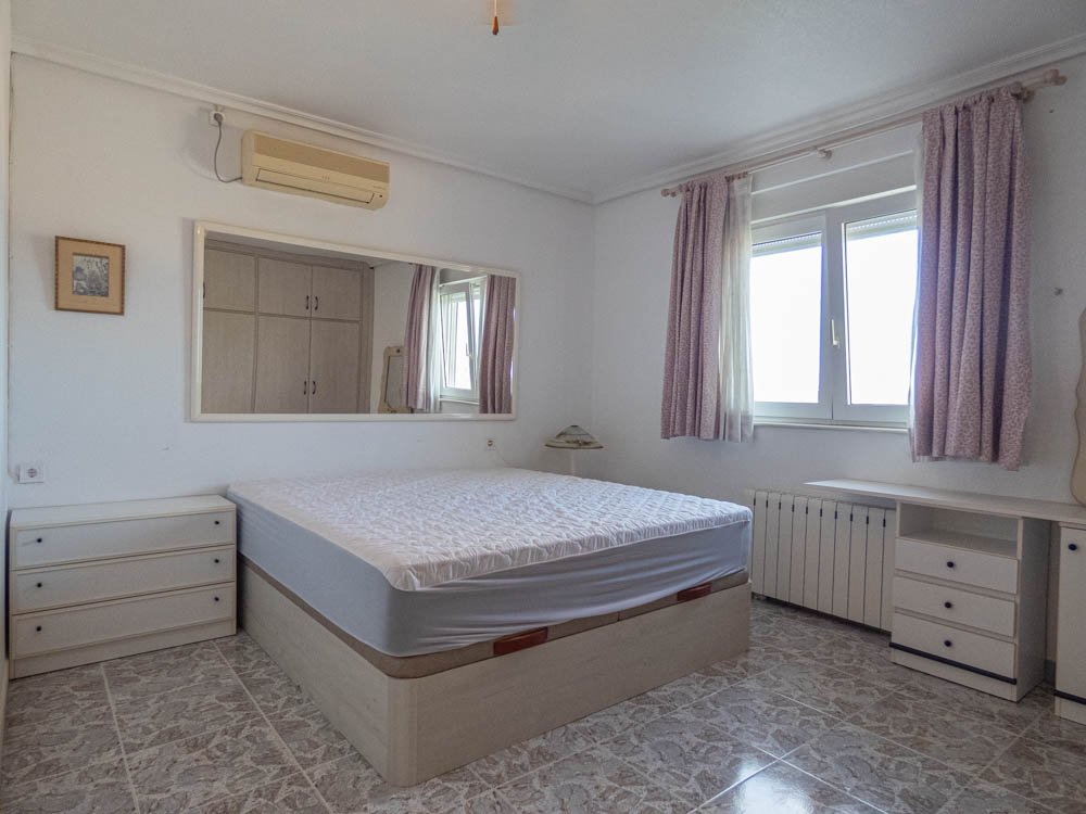 Wunderschöne renovierte Landhaus-Villa mit 7 Schlafzimmern, 7 Bädern, Klimaanlage, Zentralheizung, Doppelgarage und beheizbarem Privatpool - 36