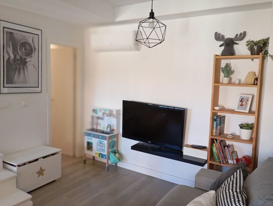 Reihenhaus mit 2 Schlafzimmern, 2 Bädern, Gäste-WC, Dachterrasse, Tiefgaragenstellplatz und Gemeinschaftspool - 7
