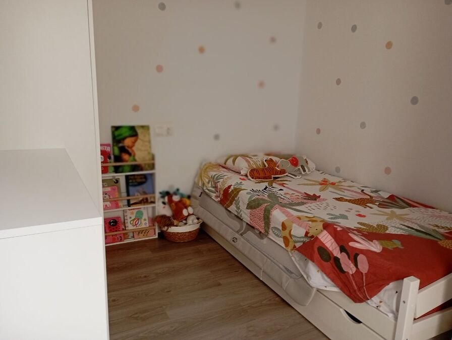 Reihenhaus mit 2 Schlafzimmern, 2 Bädern, Gäste-WC, Dachterrasse, Tiefgaragenstellplatz und Gemeinschaftspool - 27