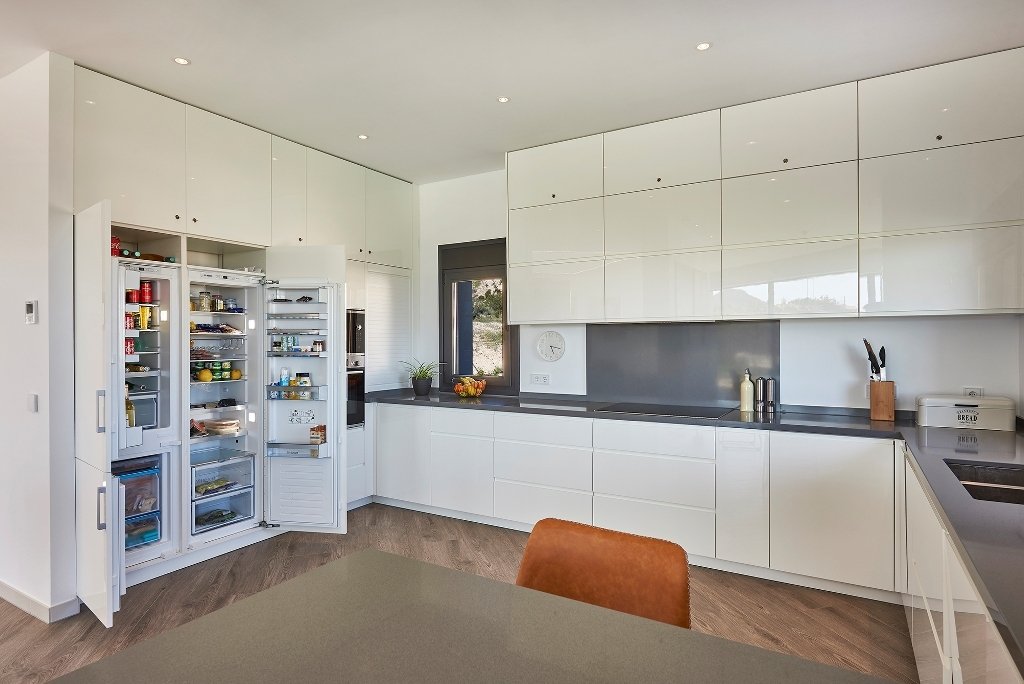 Moderne Luxusvilla mit 4 Schlafzimmern, 4 Bädern, Privatpool und atemberaubendem Ausblick - 9