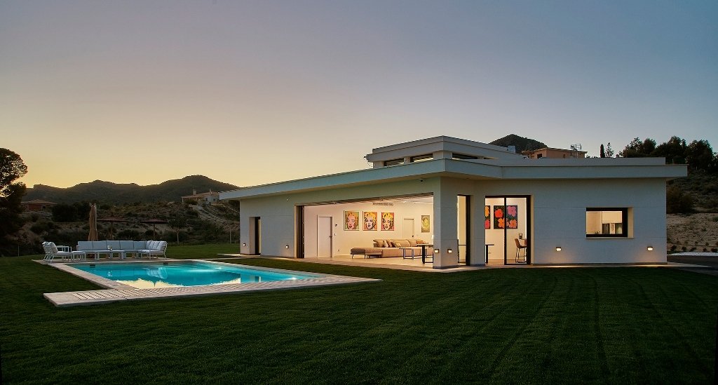 Moderne Luxusvilla mit 4 Schlafzimmern, 4 Bädern, Privatpool und atemberaubendem Ausblick - 3