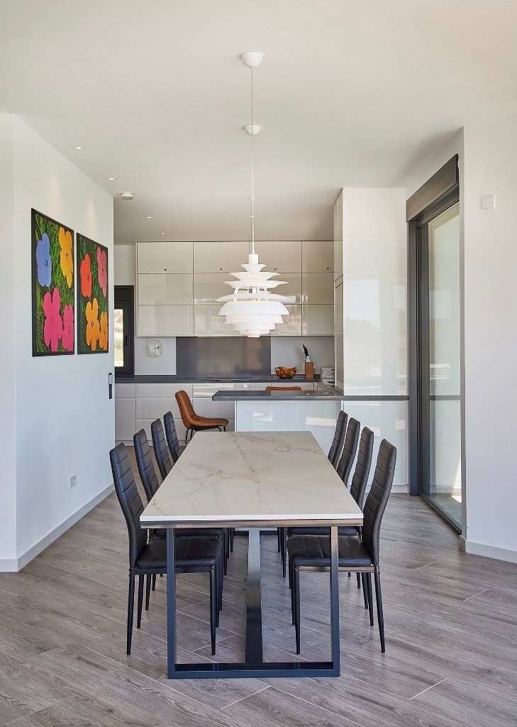 Moderne Luxusvilla mit 4 Schlafzimmern, 4 Bädern, Privatpool und atemberaubendem Ausblick - 10