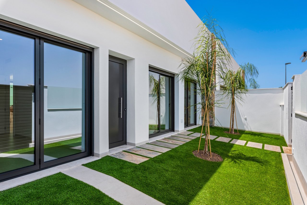 Villen mit 3 Schlafzimmern, 2 Bädern, Klimaanlage, Kfz-Stellplatz und Privatpool in der La Serena Golfanlage - 3