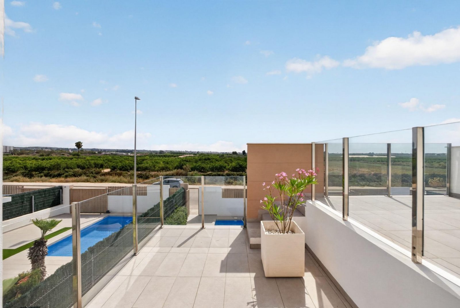 Moderne freistehende Villa mit 3 Schlafzimmern, 2 Bädern, Gäste-WC und privatem Pool in El Raso - 31