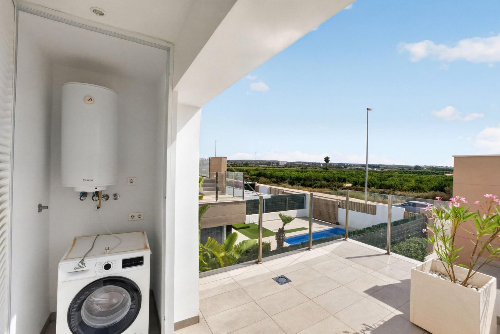 Moderne freistehende Villa mit 3 Schlafzimmern, 2 Bädern, Gäste-WC und privatem Pool in El Raso - 30
