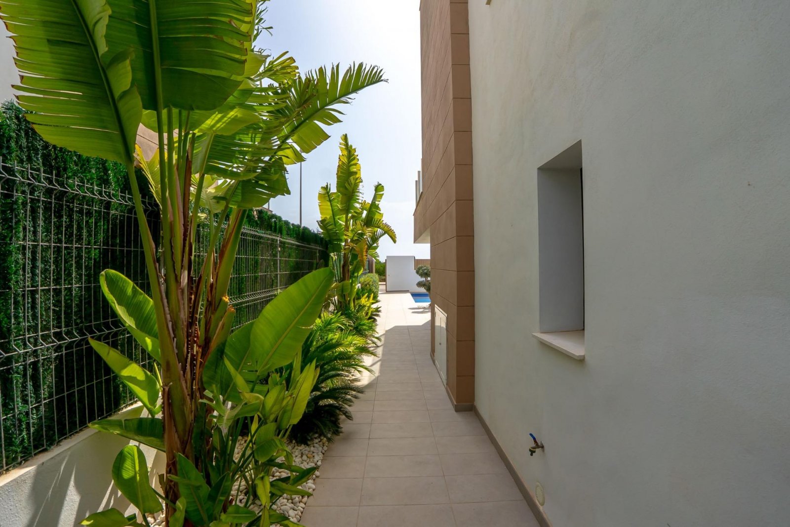 Moderne freistehende Villa mit 3 Schlafzimmern, 2 Bädern, Gäste-WC und privatem Pool in El Raso - 47