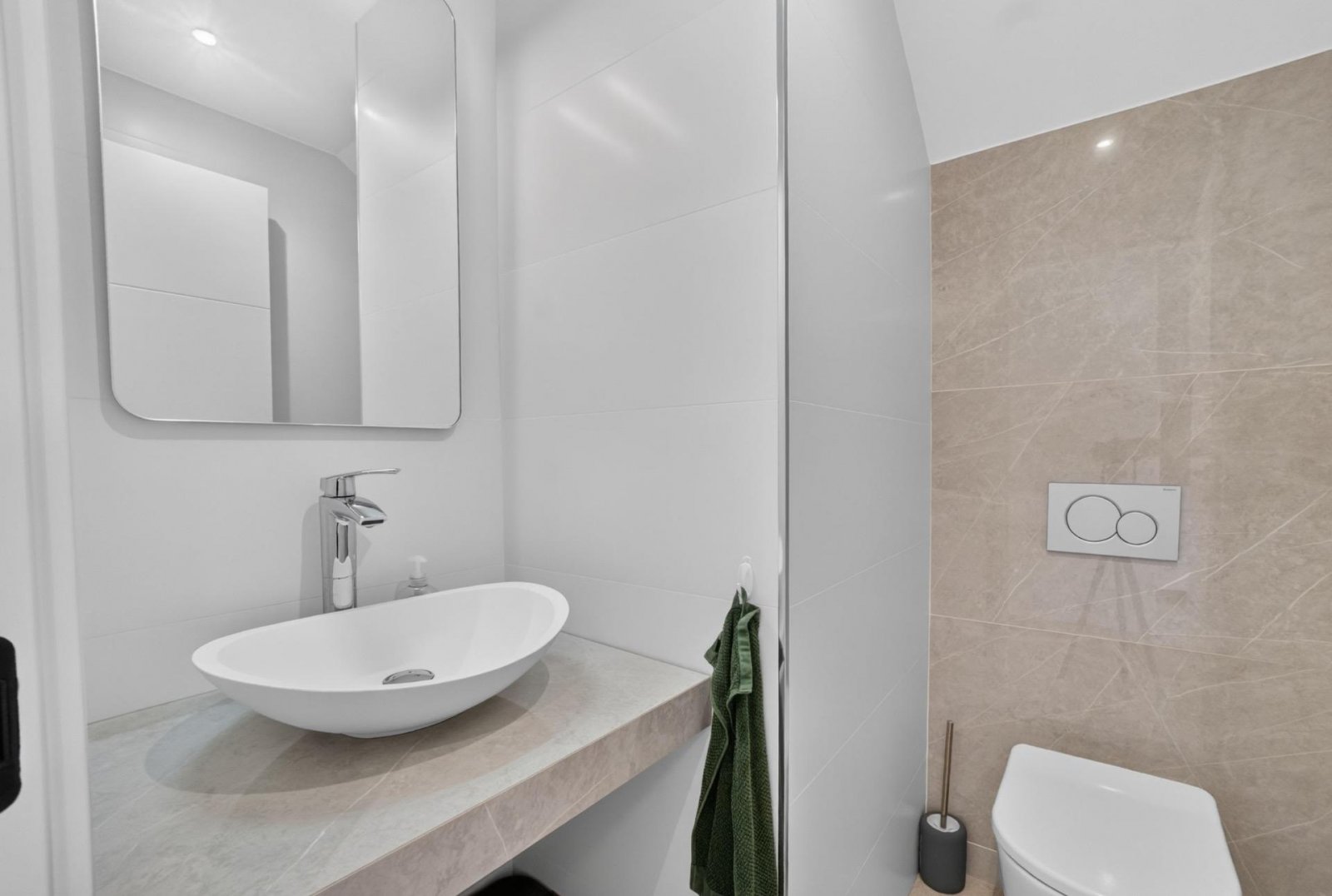 Moderne freistehende Villa mit 3 Schlafzimmern, 2 Bädern, Gäste-WC und privatem Pool in El Raso - 20