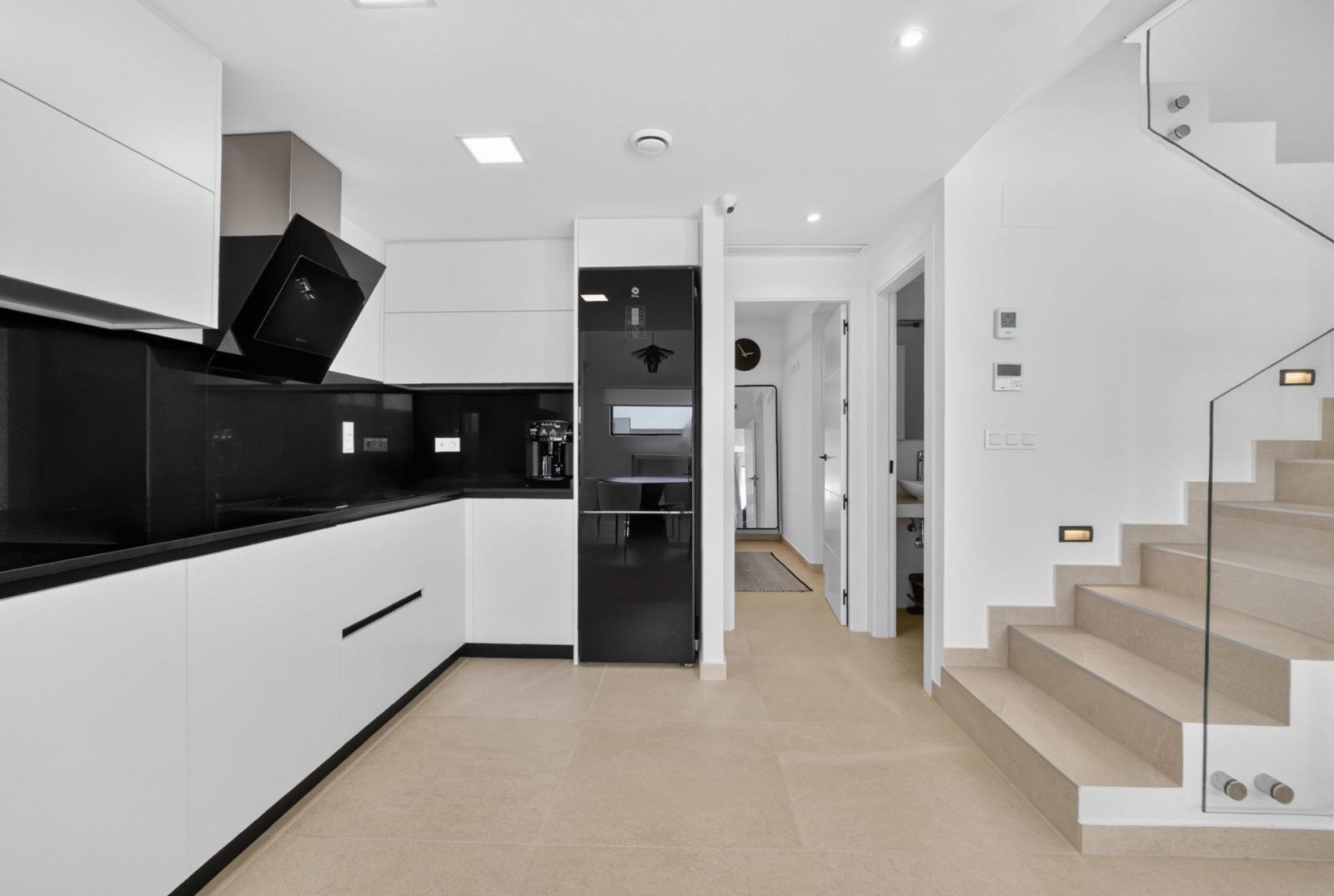 Moderne freistehende Villa mit 3 Schlafzimmern, 2 Bädern, Gäste-WC und privatem Pool in El Raso - 14