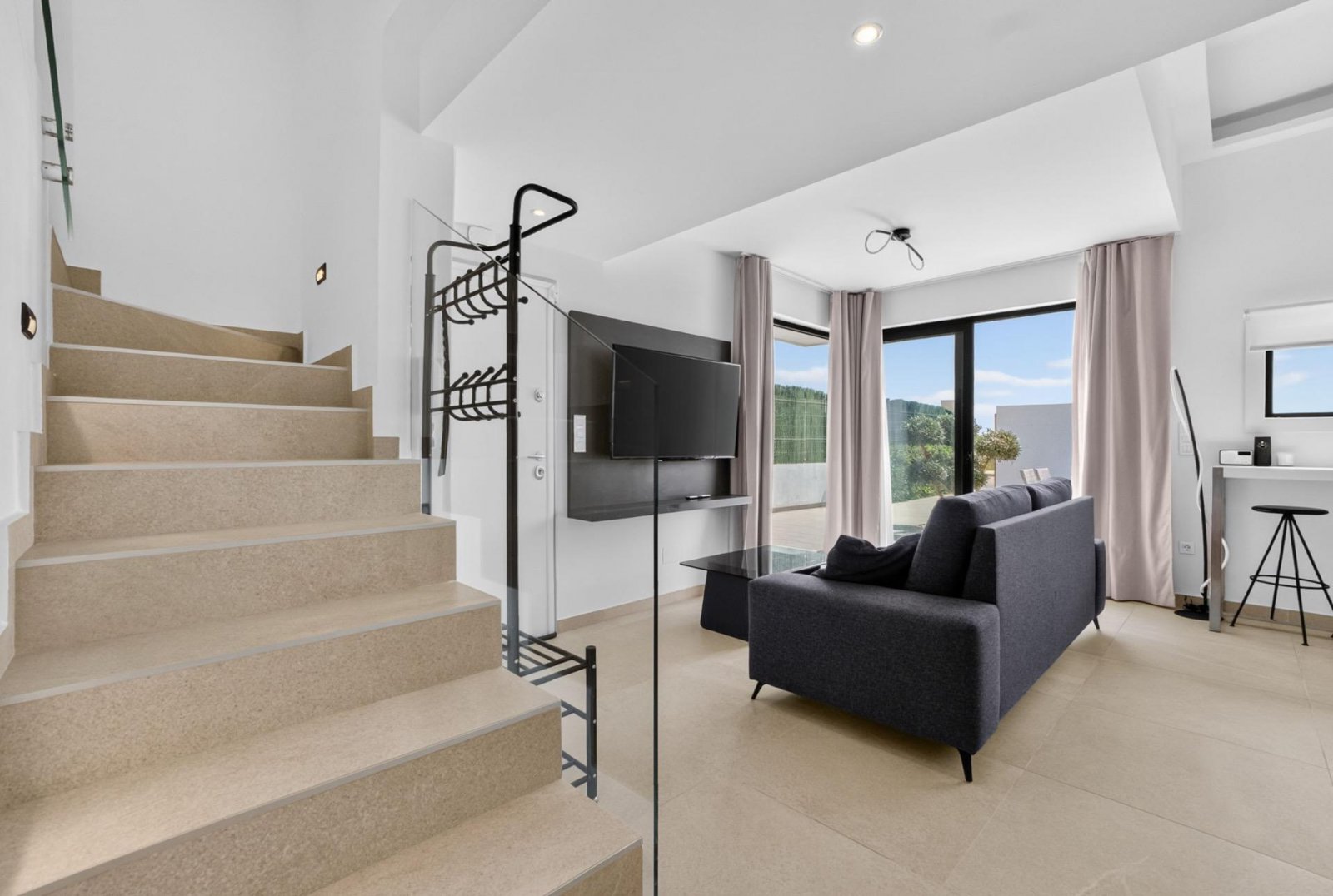 Moderne freistehende Villa mit 3 Schlafzimmern, 2 Bädern, Gäste-WC und privatem Pool in El Raso - 21