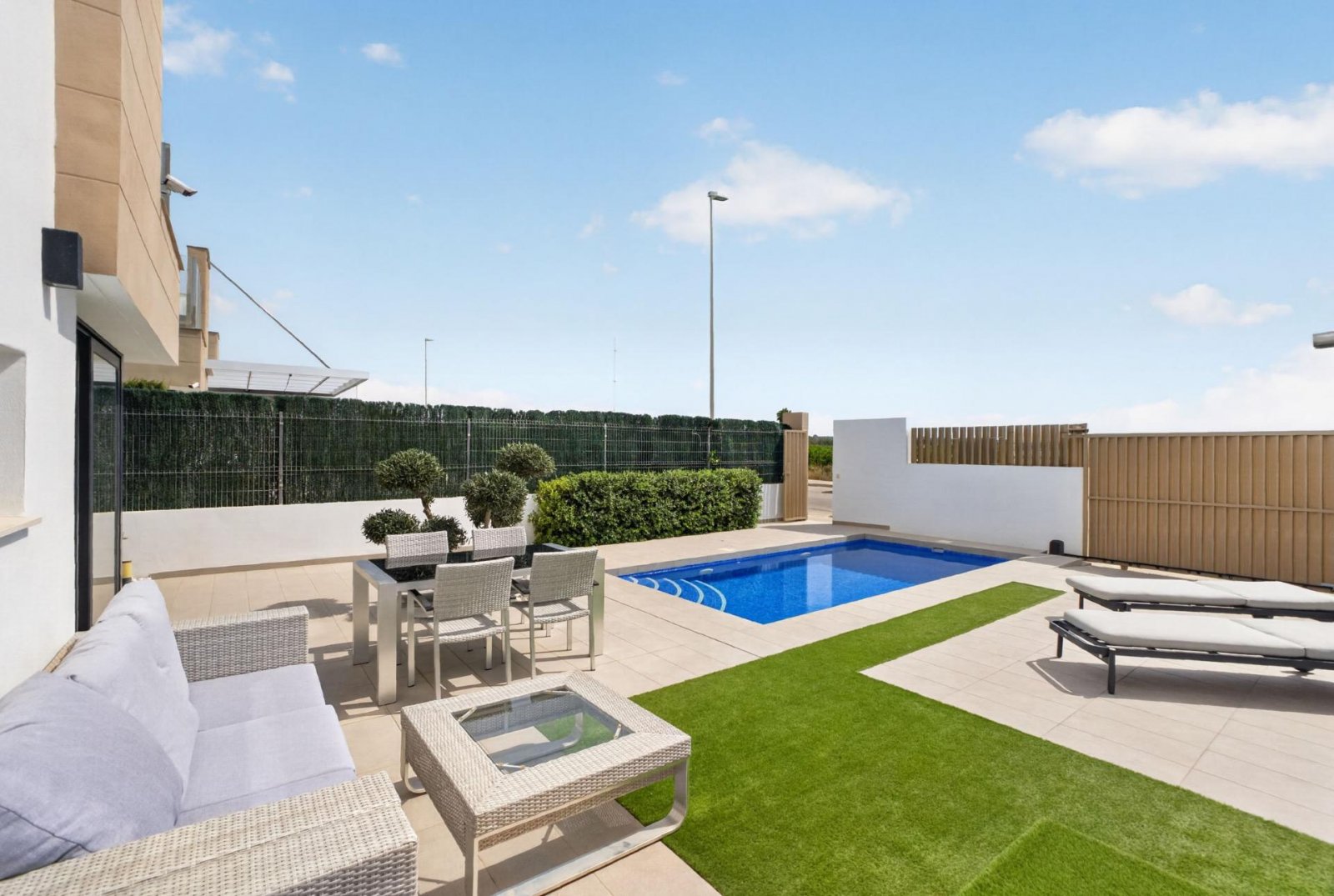 Moderne freistehende Villa mit 3 Schlafzimmern, 2 Bädern, Gäste-WC und privatem Pool in El Raso - 5