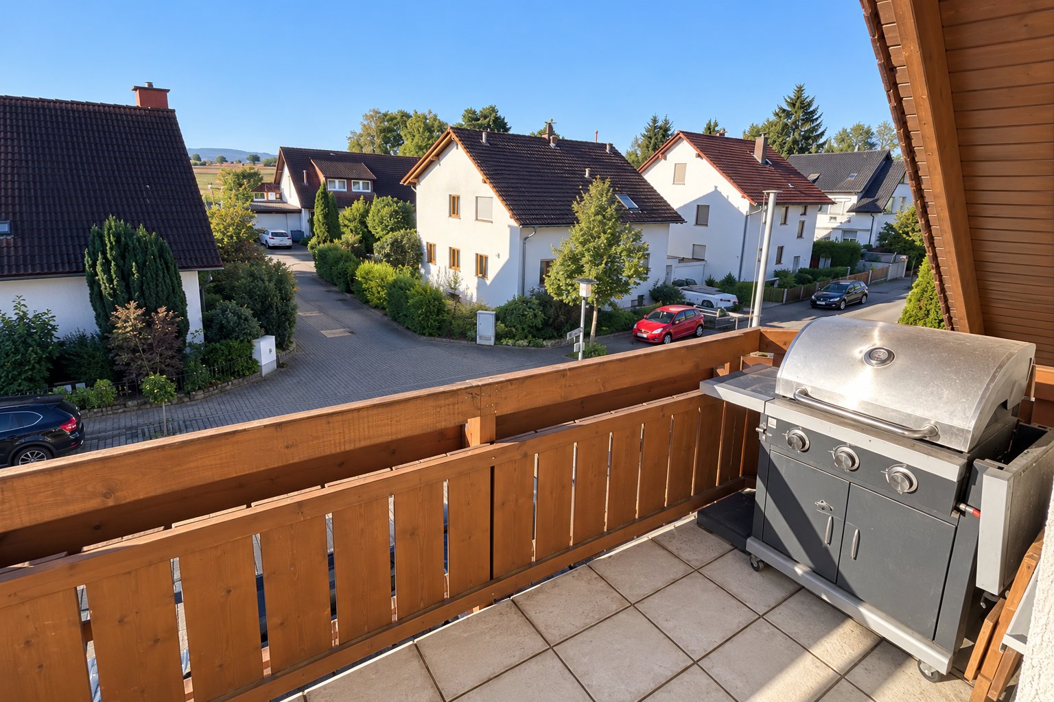 Modernes Wohnglück unter dem Dach mit Balkon in ruhiger Lage am Grünen - 15