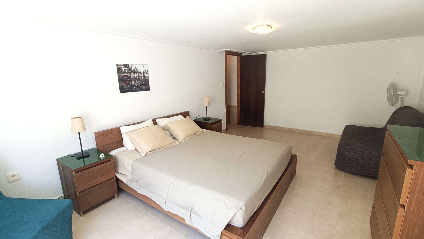 Wunderschöne Quattrovilla mit 3 Schlafzimmern, 2 Bädern, großer Dachterrasse, Keller und Garage im La Finca Golf and Spa Resort - 28