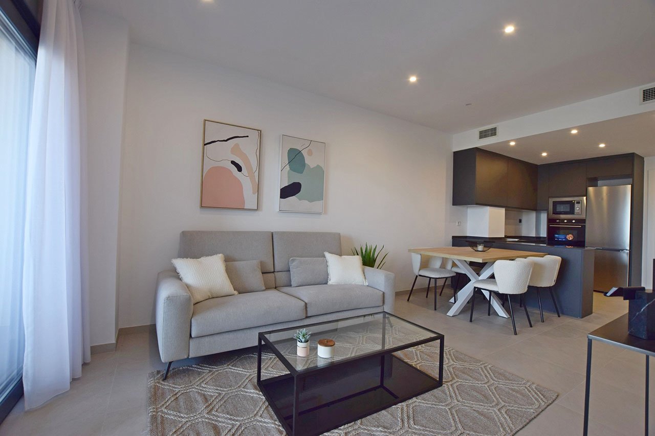 Appartements mit 2 Schlafzimmern, 2 Bädern, Vorinstallation Klimaanlage, Kfz-Stellplatz und Gemeinschaftspool nur 700 m vom Strand - 2