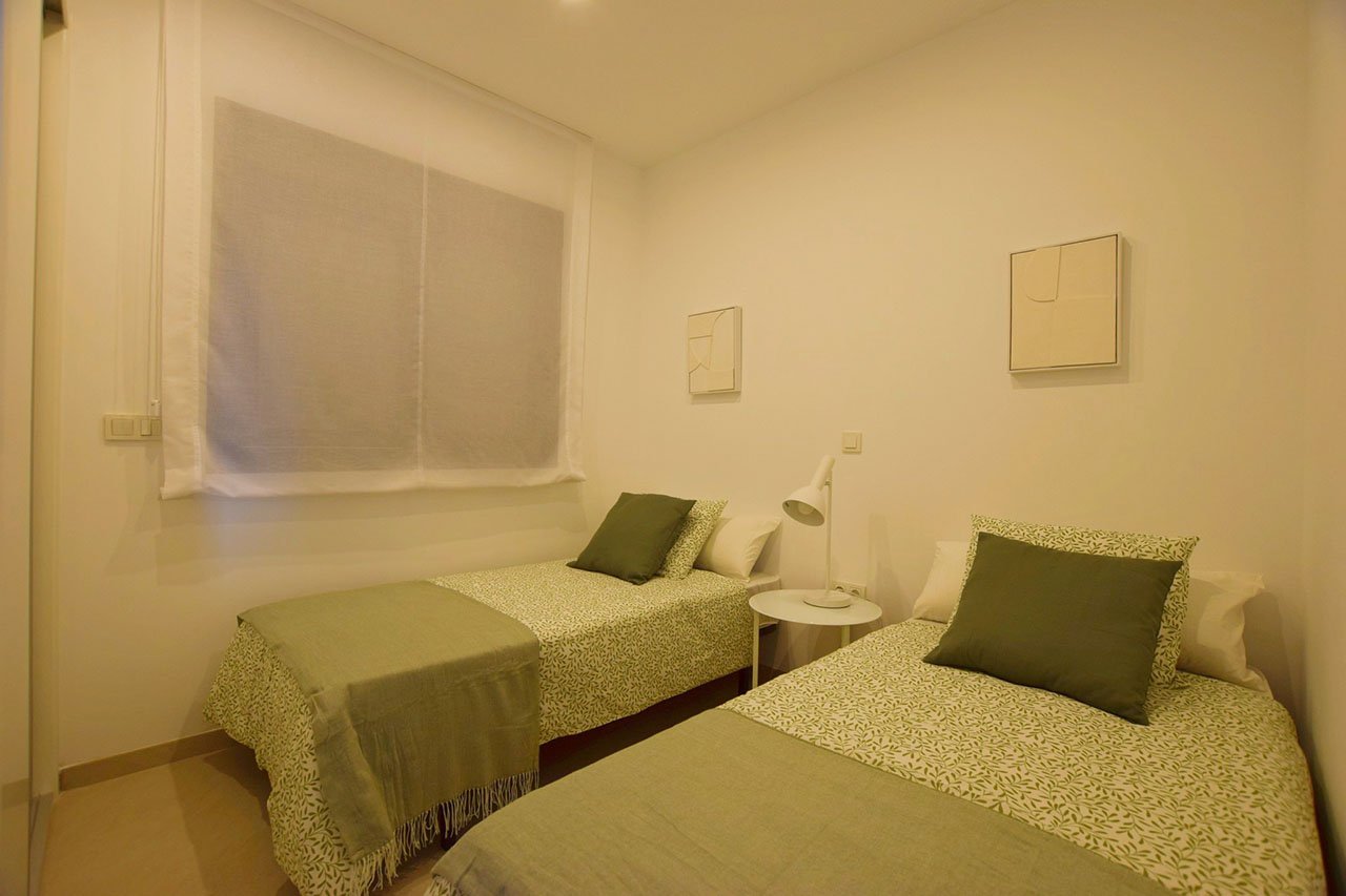 Appartements mit 2 Schlafzimmern, 2 Bädern, Vorinstallation Klimaanlage, Kfz-Stellplatz und Gemeinschaftspool nur 700 m vom Strand - 14