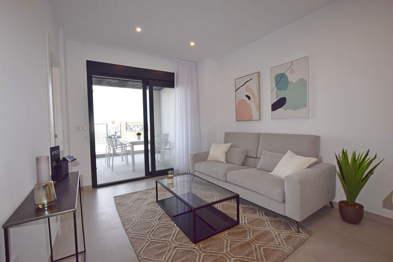 Appartements mit 2 Schlafzimmern, 2 Bädern, Vorinstallation Klimaanlage, Kfz-Stellplatz und Gemeinschaftspool nur 700 m vom Strand - 3