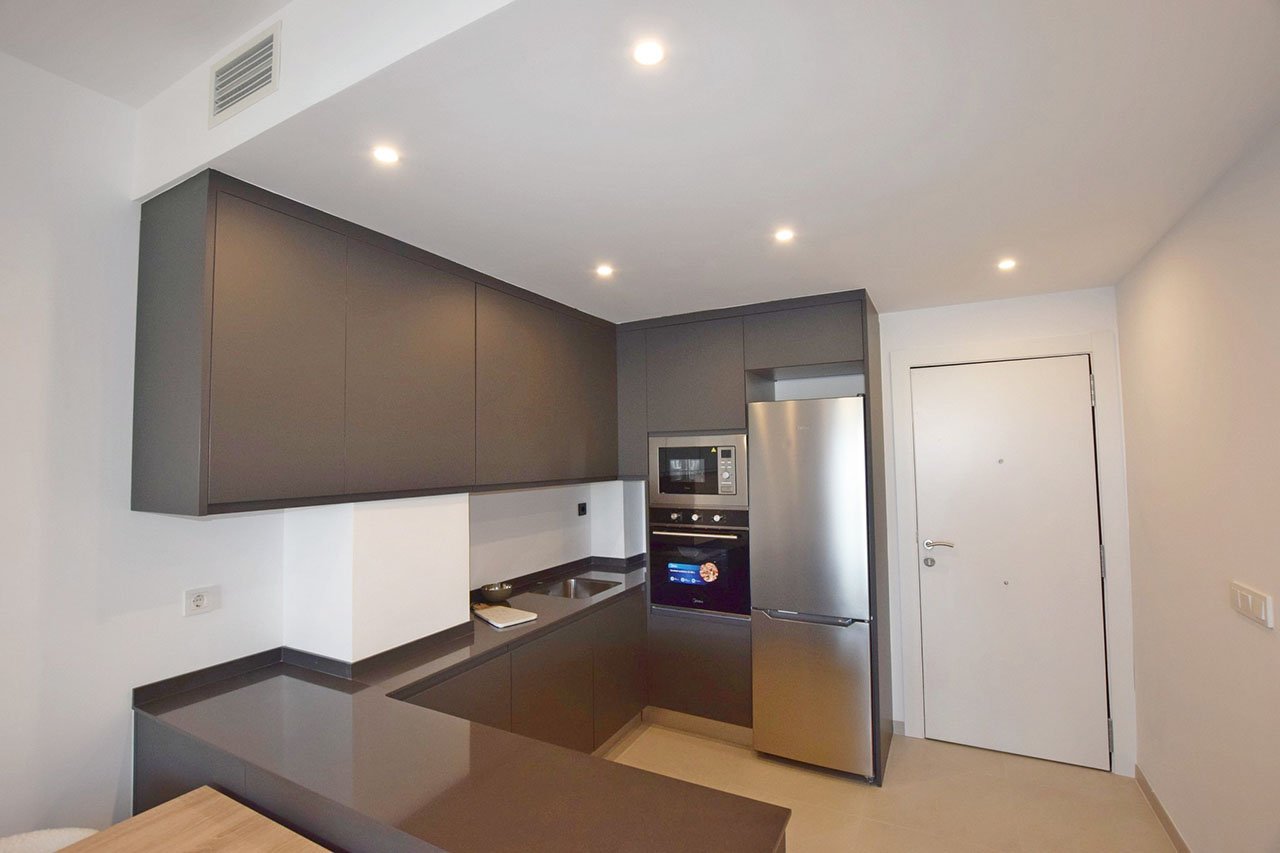 Appartements mit 2 Schlafzimmern, 2 Bädern, Vorinstallation Klimaanlage, Kfz-Stellplatz und Gemeinschaftspool nur 700 m vom Strand - 6