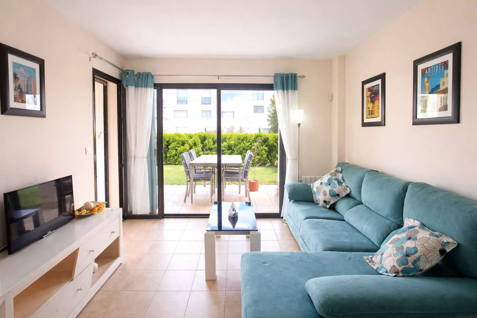Elegante Erdgeschosswohnung mit 2 Schlafzimmern und 2 Bädern in einem aufstrebenden Golfresort - 2
