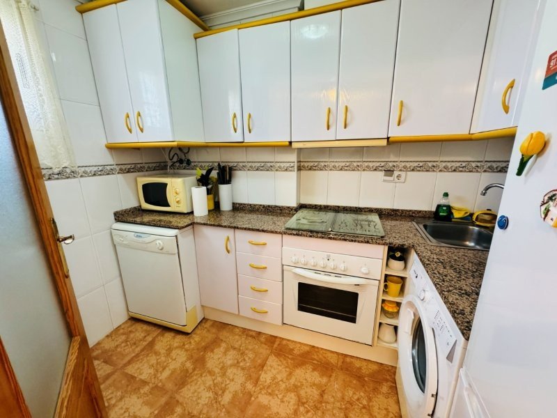 Appartement mit 2 Schlafzimmern, 1 Bad, überdachtem Kzf-Stellplatz, Gemeinschaftspool und Meerblick - 14