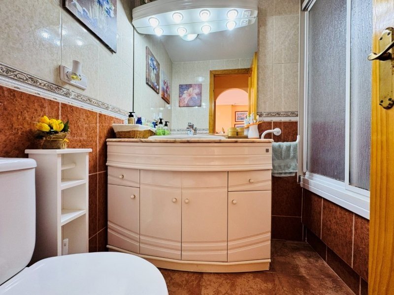 Appartement mit 2 Schlafzimmern, 1 Bad, überdachtem Kzf-Stellplatz, Gemeinschaftspool und Meerblick - 20