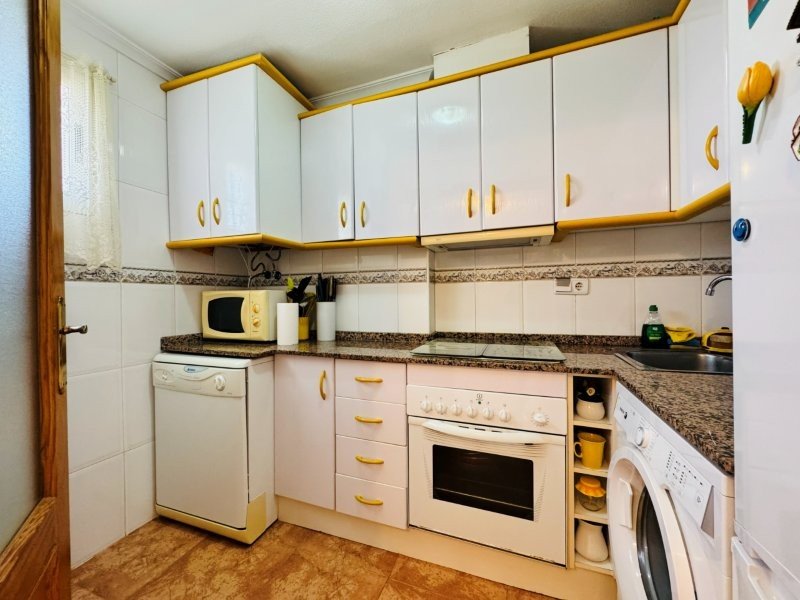 Appartement mit 2 Schlafzimmern, 1 Bad, überdachtem Kzf-Stellplatz, Gemeinschaftspool und Meerblick - 13