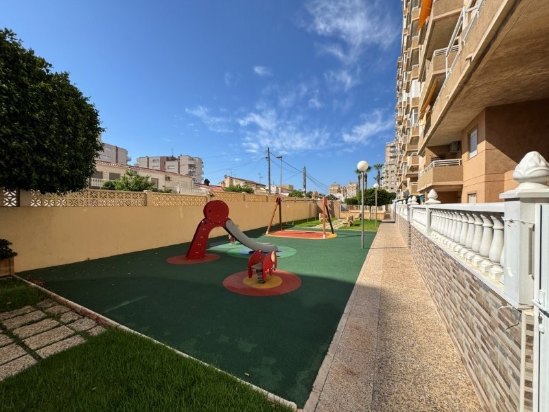 Appartement mit 2 Schlafzimmern, 1 Bad, überdachtem Kzf-Stellplatz, Gemeinschaftspool und Meerblick - 25