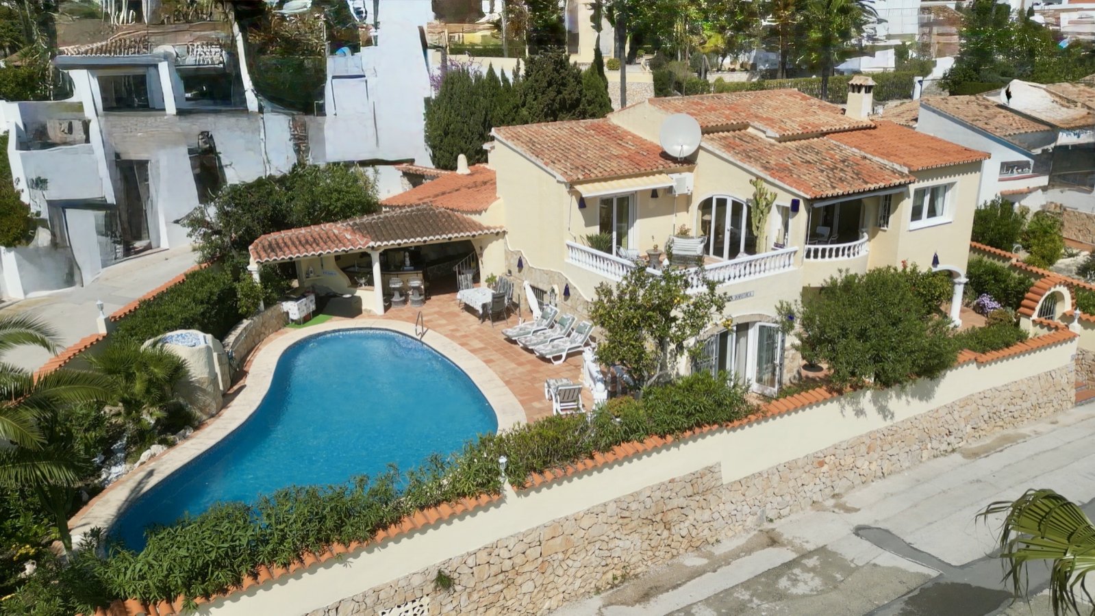 Traumhafte Villa mit Meerblick und viel Sonne - 3