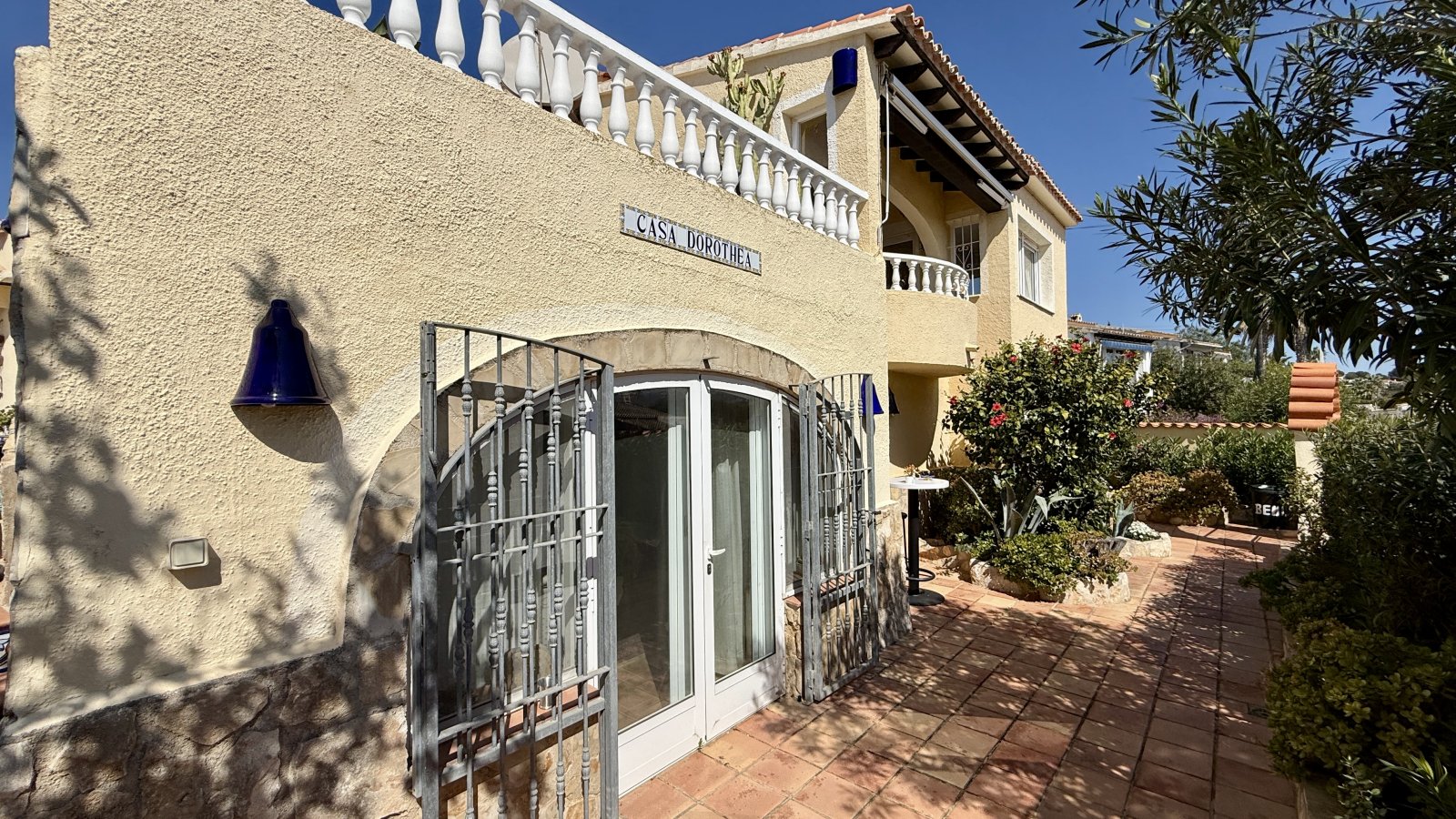 Traumhafte Villa mit Meerblick und viel Sonne - 19