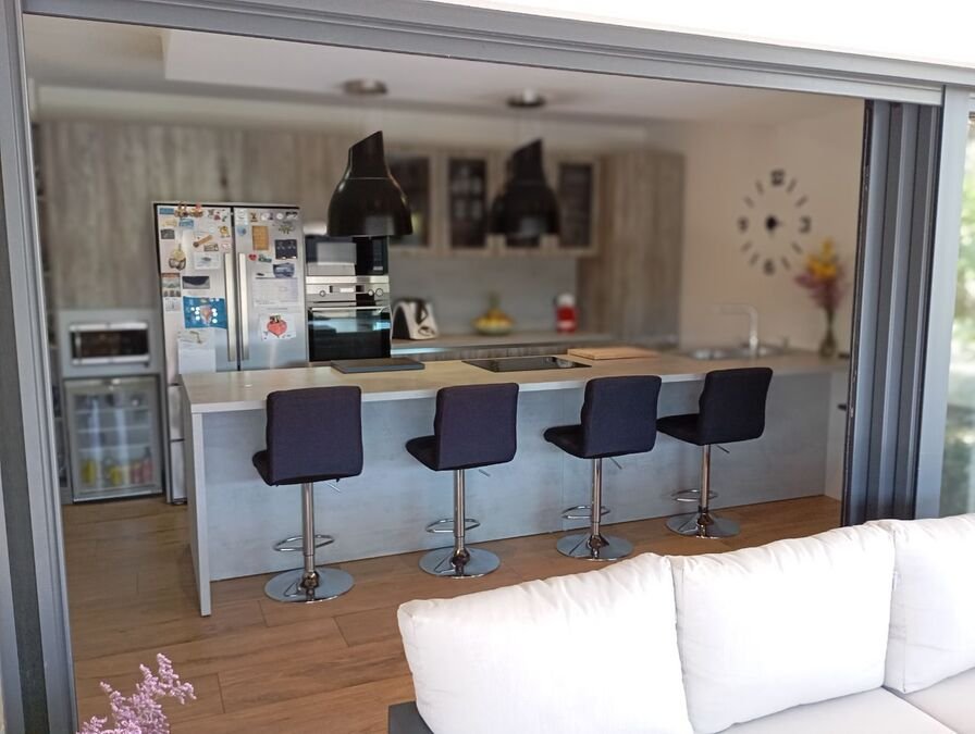 Exklusive Villa mit 3 Schlafzimmern, 2 Bädern, Garage und Privatpool - 28
