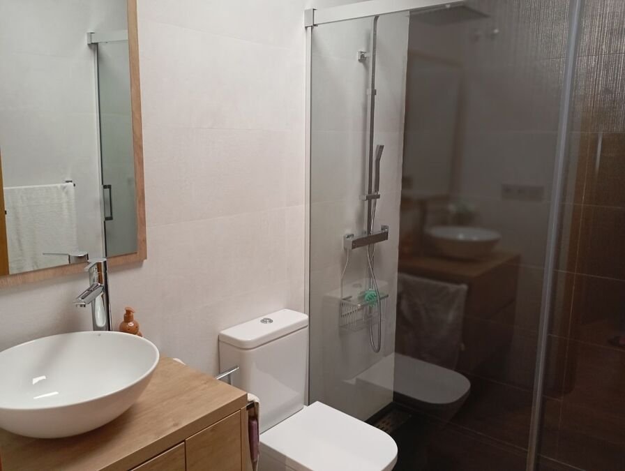Exklusive Villa mit 3 Schlafzimmern, 2 Bädern, Garage und Privatpool - 12