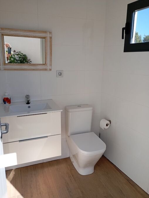 Exklusive Villa mit 3 Schlafzimmern, 2 Bädern, Garage und Privatpool - 48
