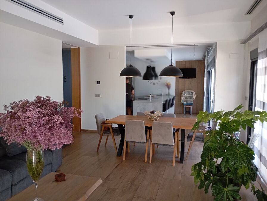 Exklusive Villa mit 3 Schlafzimmern, 2 Bädern, Garage und Privatpool - 7
