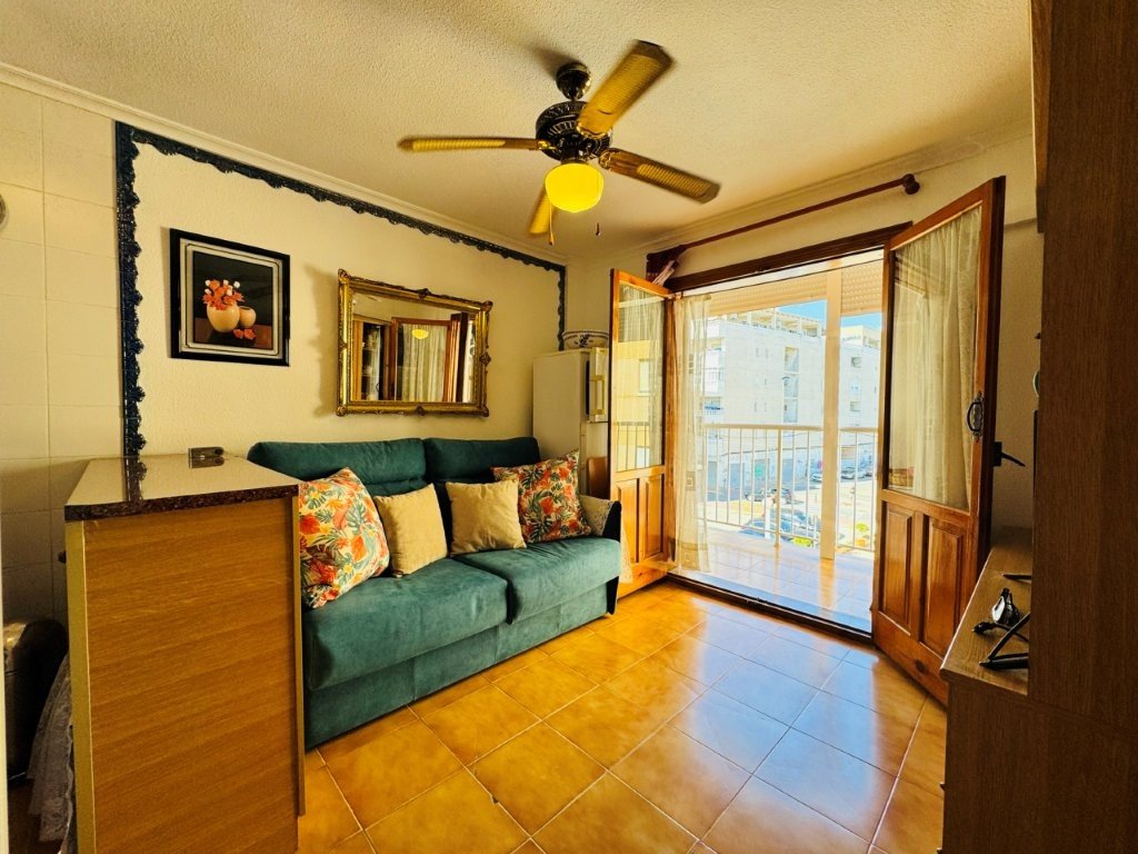 Wohnung mit 1 Schlafzimmer und Gemeinschaftspool nur 100 Meter vom Strand entfernt - 3