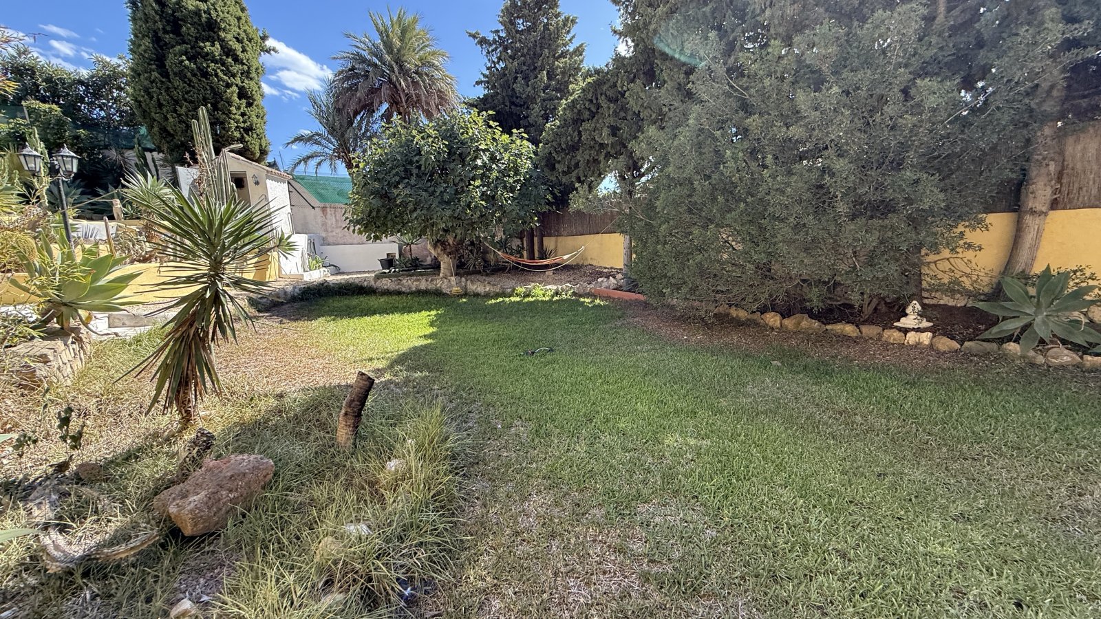 Große Villa auf Eckgrundstück mit Pool und Doppelgarage in Top-Lage in Benissa Montemar - 25