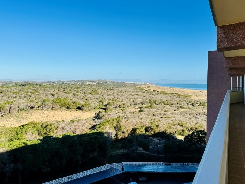 Maisonette-Wohnung mit 3 Schlafzimmern, 2 Bädern, 2 Kfz-Stellplätzen, Gemeinschaftspool und Meerblick nur 100 m vom Strand - 11