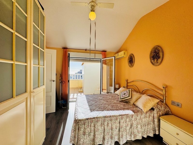 Maisonette-Wohnung mit 3 Schlafzimmern, 2 Bädern, 2 Kfz-Stellplätzen, Gemeinschaftspool und Meerblick nur 100 m vom Strand - 34
